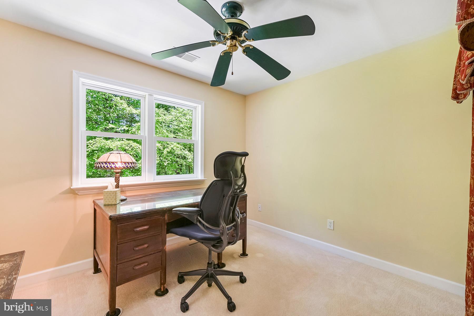 3226 Cragun Road Edgewater, MD 21037 - Photo 37 of 57 4th bedroom used as an office right now