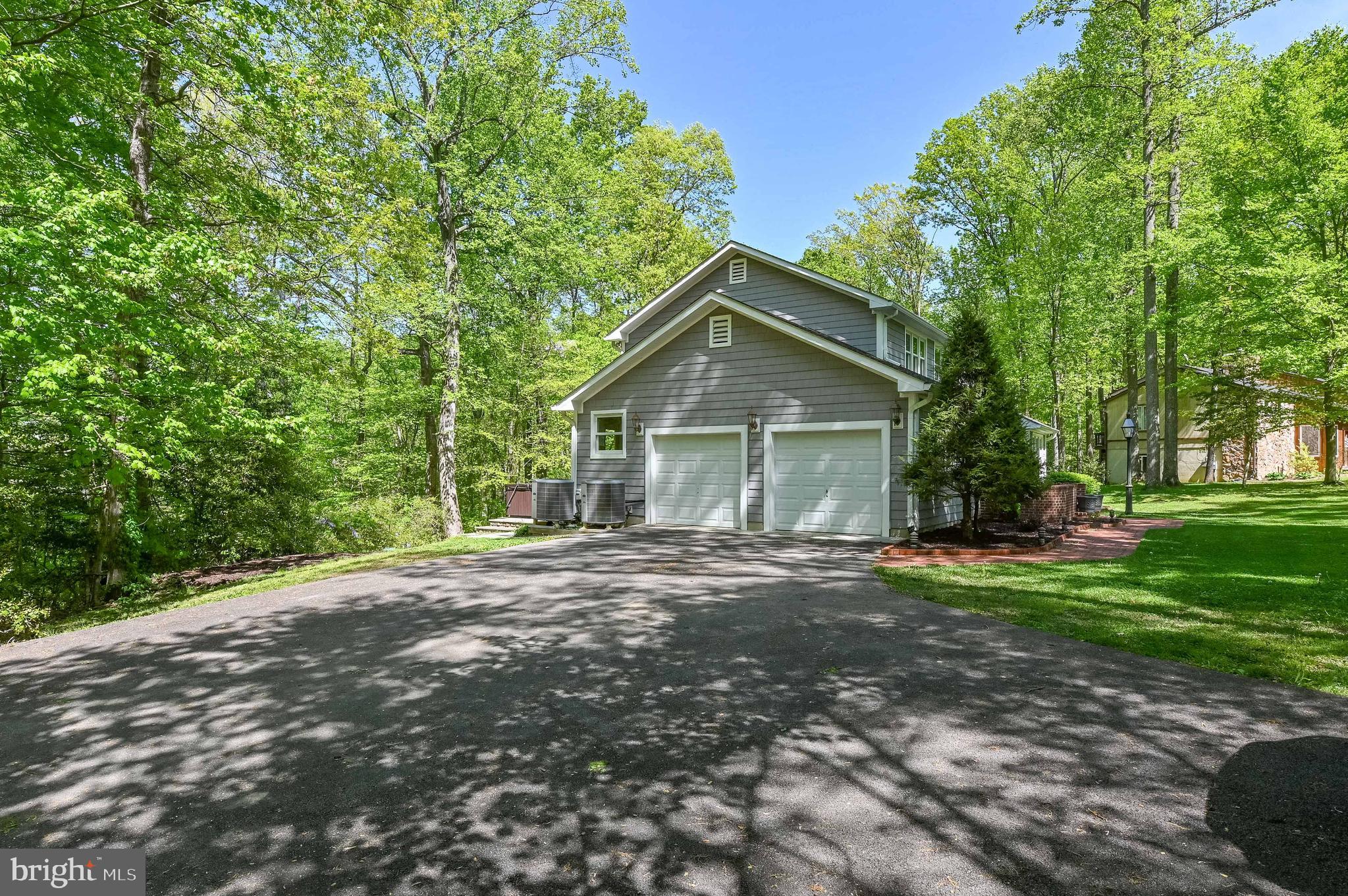 3226 Cragun Road Edgewater, MD 21037 - Photo 51 of 57 Oversized 2-car garage + more driveway parking