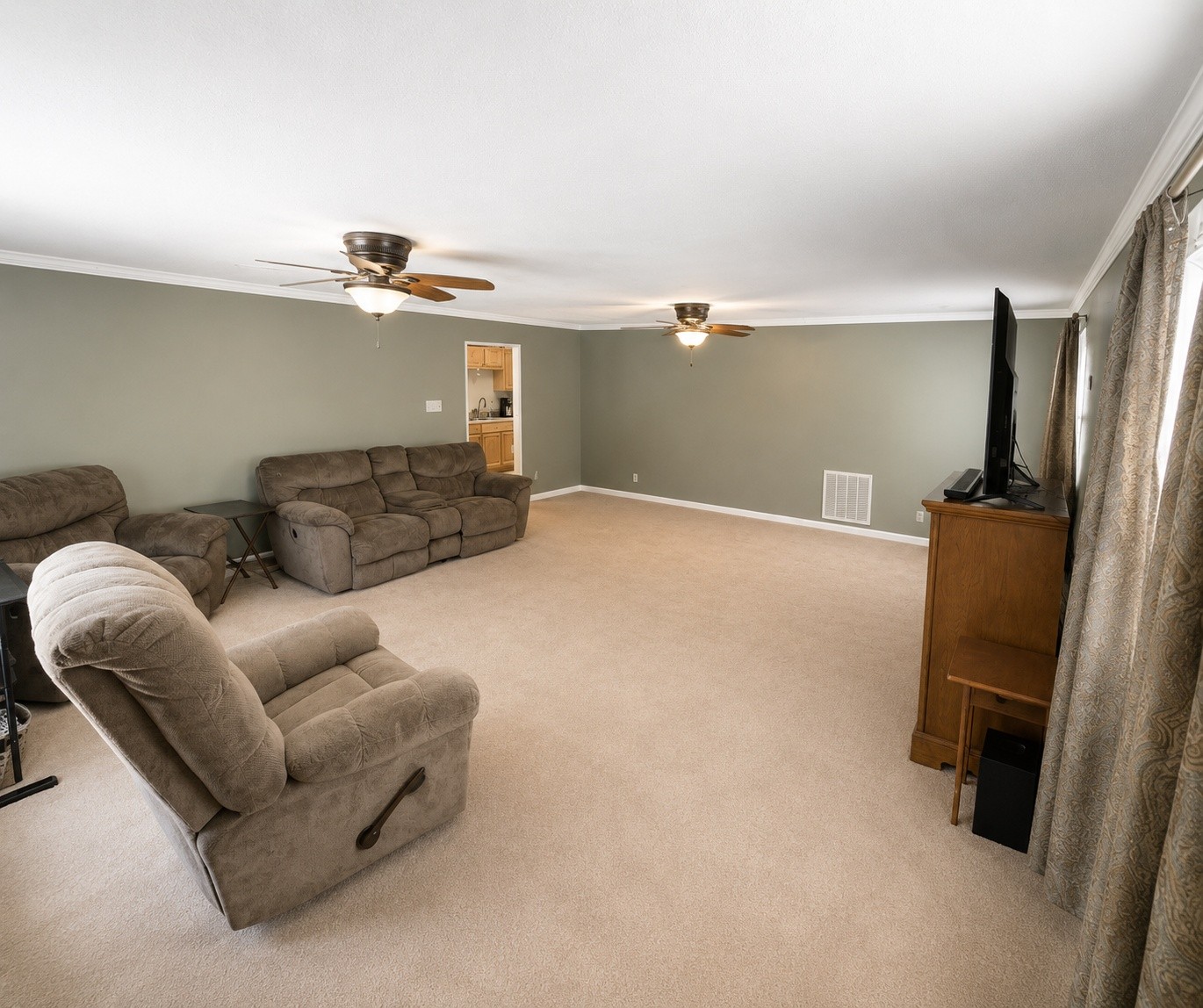 128 Robin Hood Road Dickson, TN 37055 - Photo 4 of 13