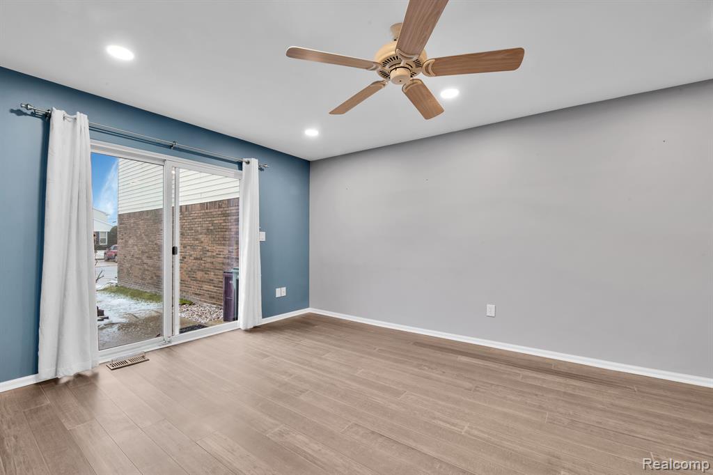16625 Raleigh Square Drive Southgate, MI 48195 - Photo 10 of 23 Gallery Image 10