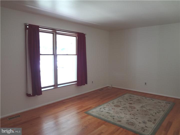 42 Wheatsheaf Road Shamong, NJ 08088 - Photo 2 of 23 Gallery Image 2