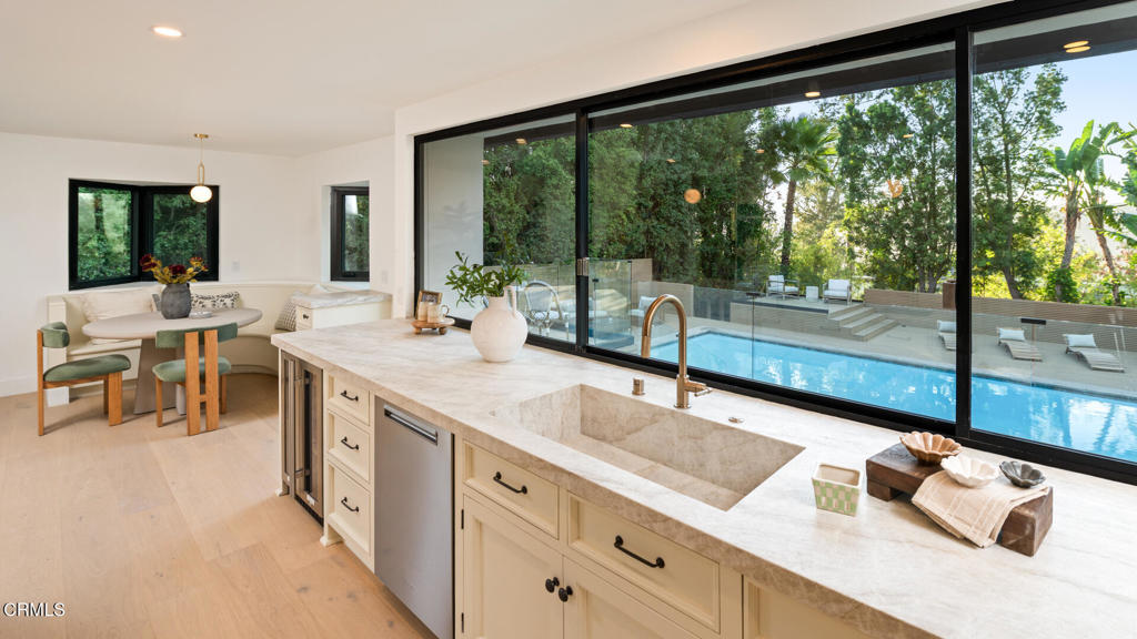 9617 Oak Pass Road Beverly Hills, CA 90210 - Photo 20 of 76 9617OakPassRoad-mls-27