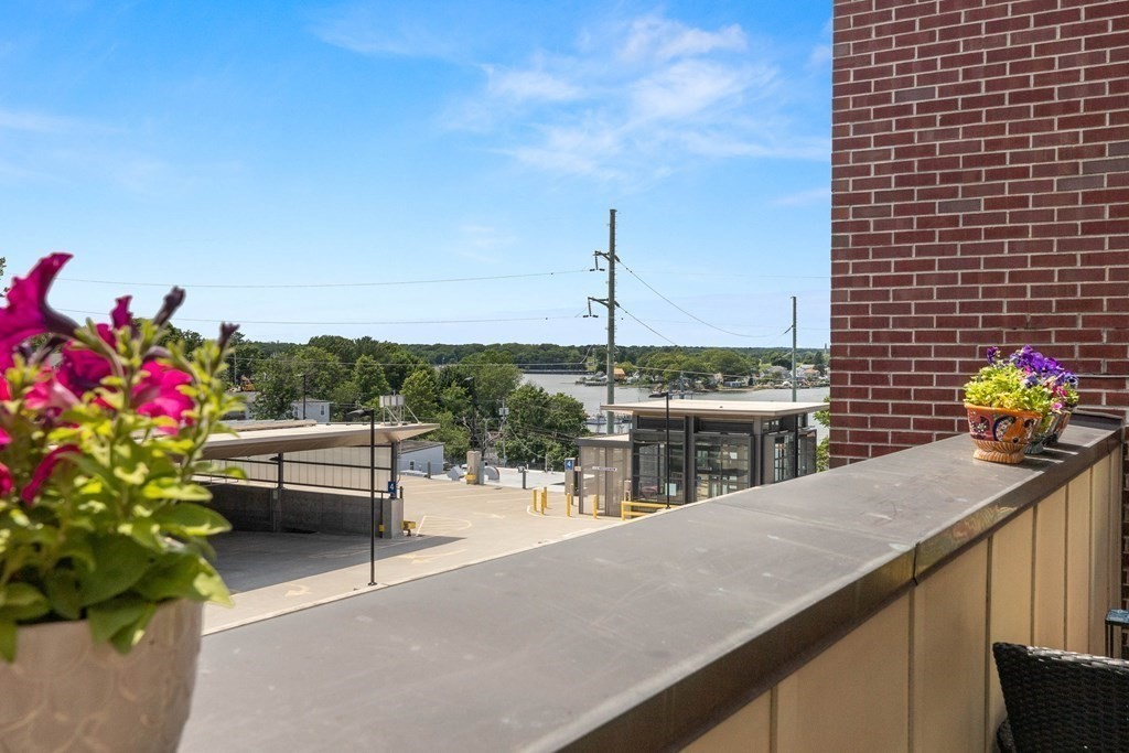 116-128 Rantoul Street, Unit 505 Beverly, MA 01915 - Photo 27 of 30 Gallery Image 27