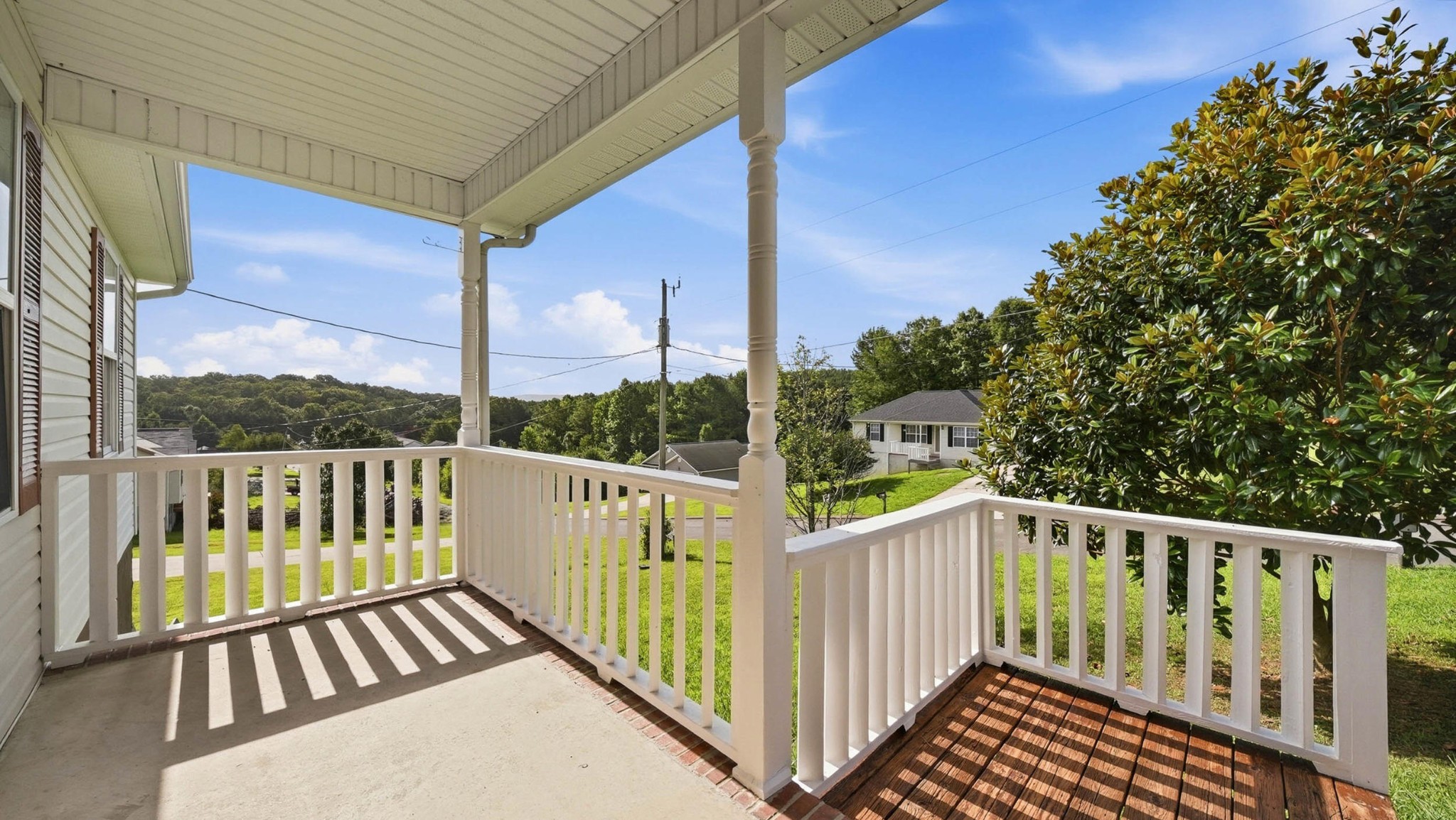 205 Pinewood Drive Rock Spring, GA 30739 - Photo 3 of 31 Gallery Image 3