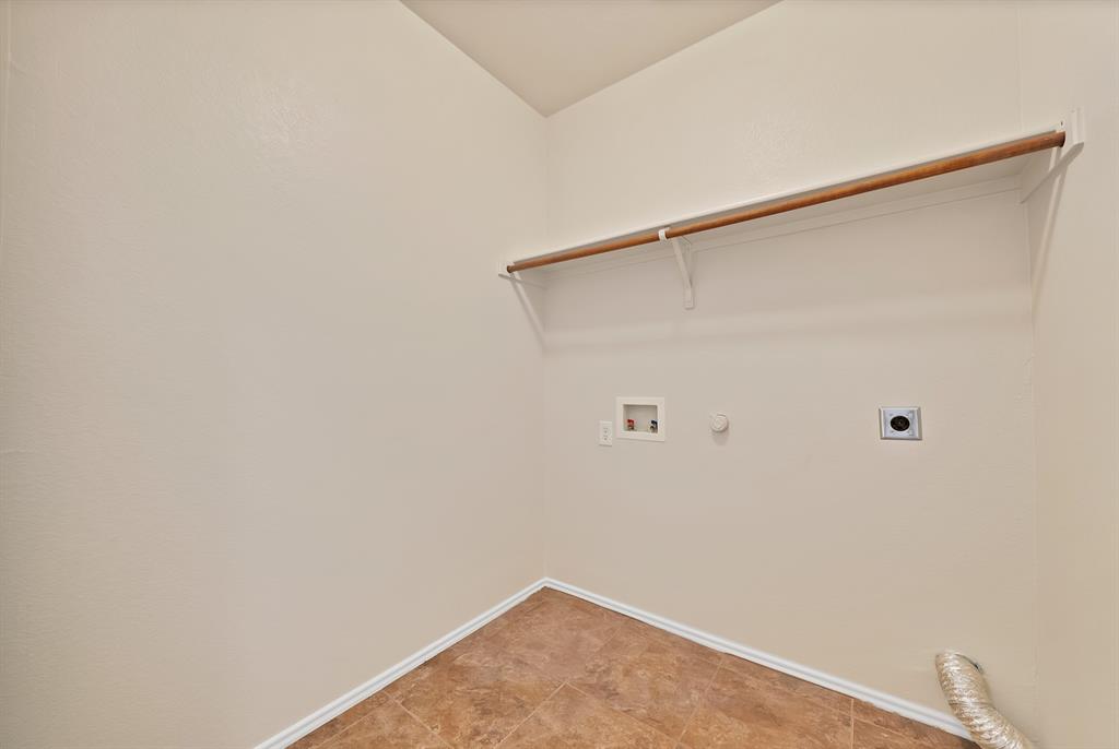 3813 Cane River Road Fort Worth, TX 76244 - Photo 25 of 28 a view of small space