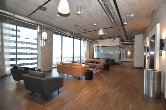 $4,471 | 60 East Randolph Street, Unit 1303, Chicago, IL 60601