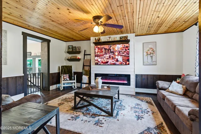 $499,000 | 133 Giffordtown Lane, Little Egg Harbor, NJ 08087