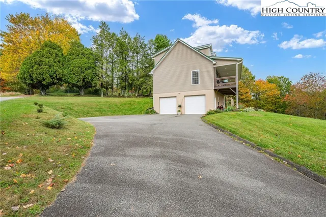 $599,900 | 132 Carlton Circle, Blowing Rock, NC 28605