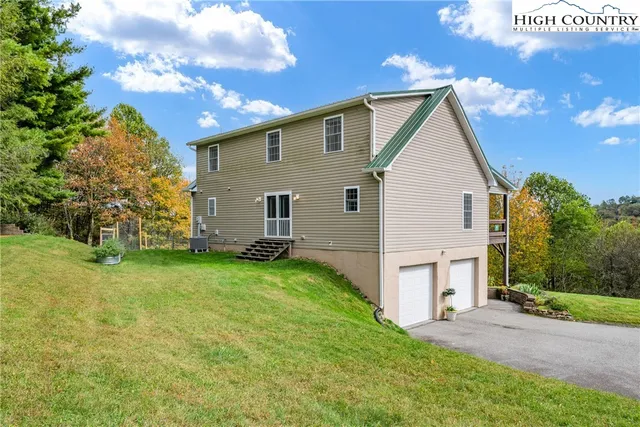 $599,900 | 132 Carlton Circle, Blowing Rock, NC 28605