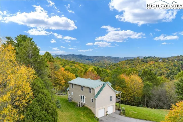$599,900 | 132 Carlton Circle, Blowing Rock, NC 28605