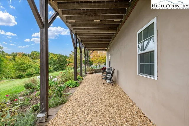 $599,900 | 132 Carlton Circle, Blowing Rock, NC 28605