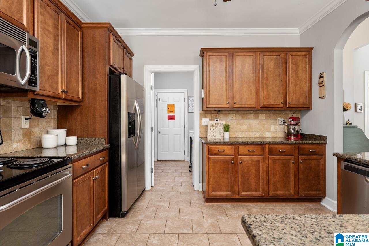 157 Tanglewood Drive Alabaster, AL 35007 - Photo 10 of 45