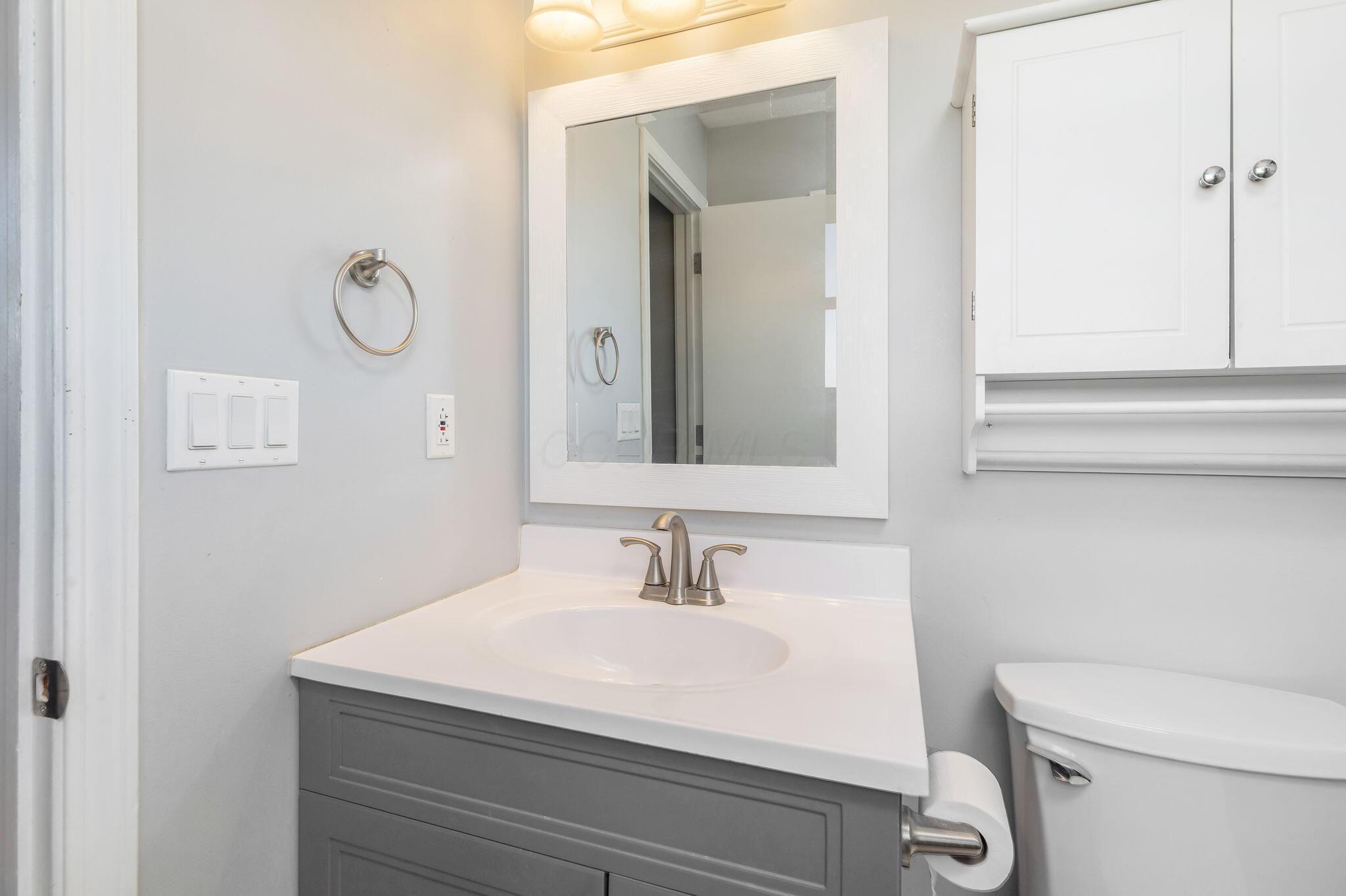 728 Cheshire Road Sunbury, OH 43074 - Photo 40 of 54 Owner's bath
