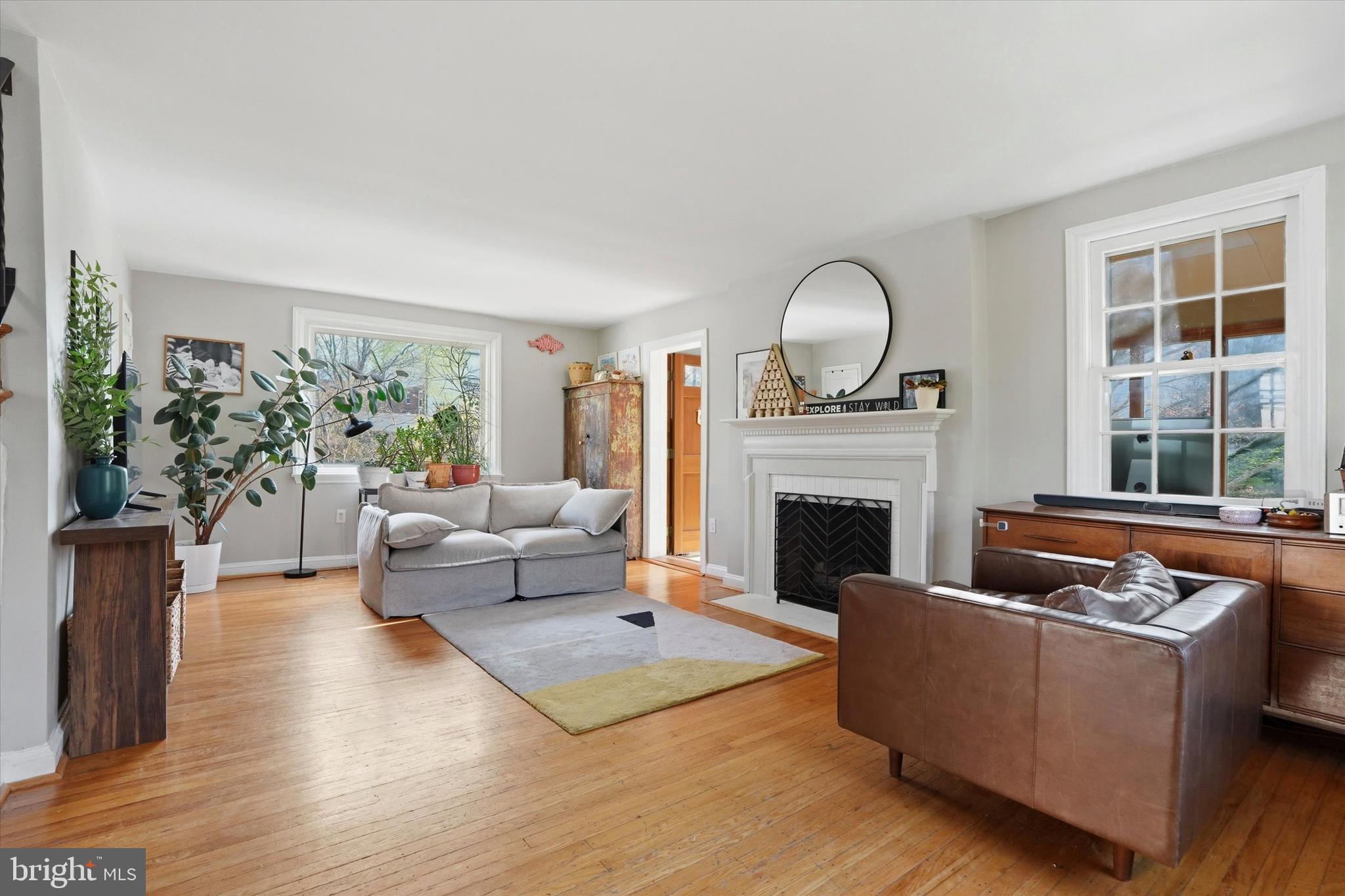 307 Valley Road Havertown, PA 19083 - Photo 7 of 52