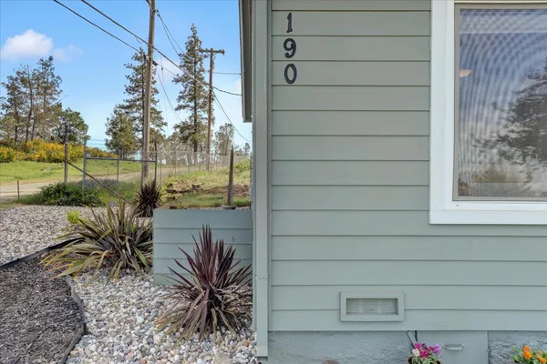 $499,000 | 190 Upper Slate Creek Road, Grass Valley, CA 95945