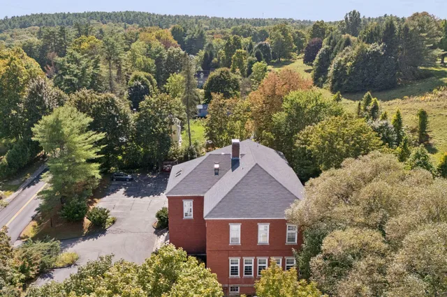 $189,000 | 85 Middle Street, Unit 10, Hallowell, ME 04347