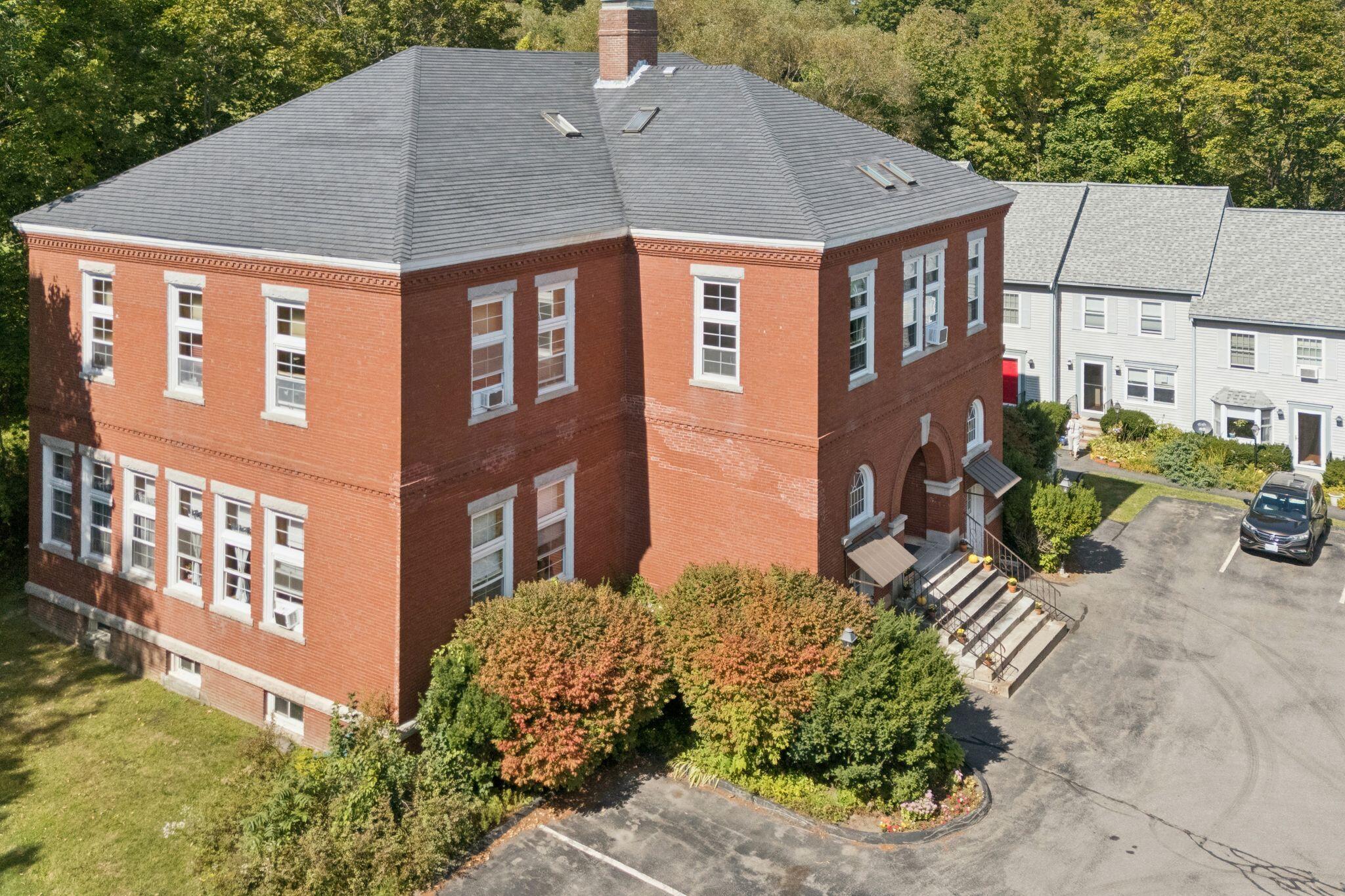 85 Middle Street, Unit 10 Hallowell, ME 04347 - Photo 25 of 29 10_DJI_20250917012925_0184_D