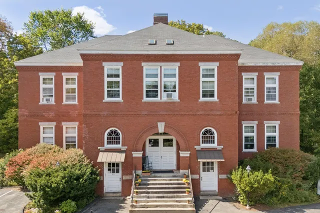 $189,000 | 85 Middle Street, Unit 10, Hallowell, ME 04347