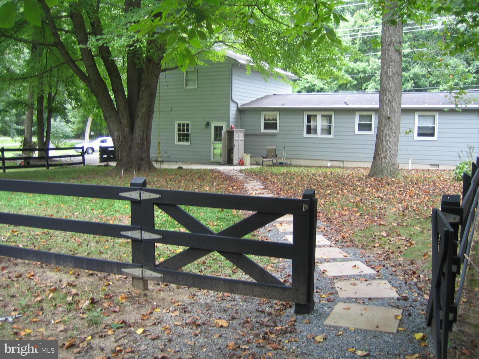 7743 Rogues Road Nokesville, VA 20181 - Photo 5 of 17 Exterior (Rear)