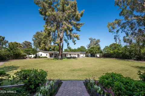 $5,750,000 | 8202 North 74th Place, Scottsdale, AZ 85258