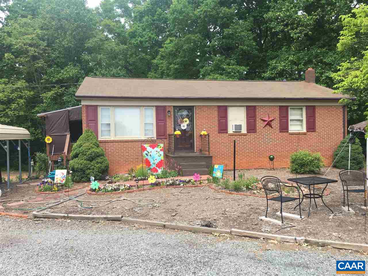 front view of house with a yard