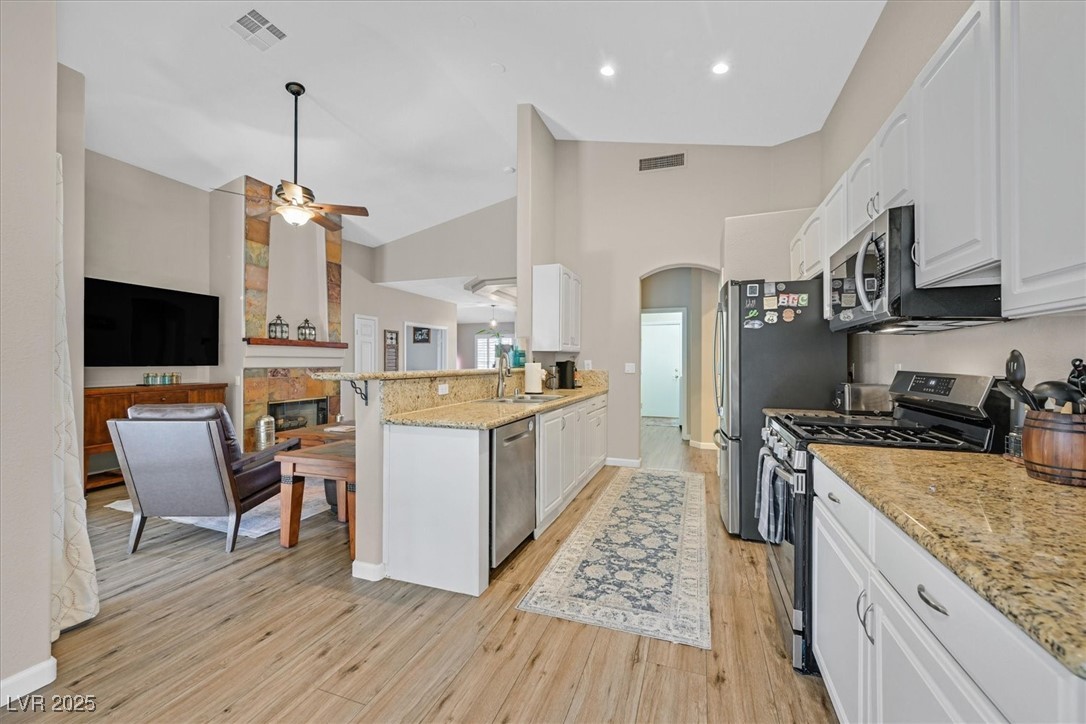 301 Treehouse Court Henderson, NV 89012 - Photo 14 of 48