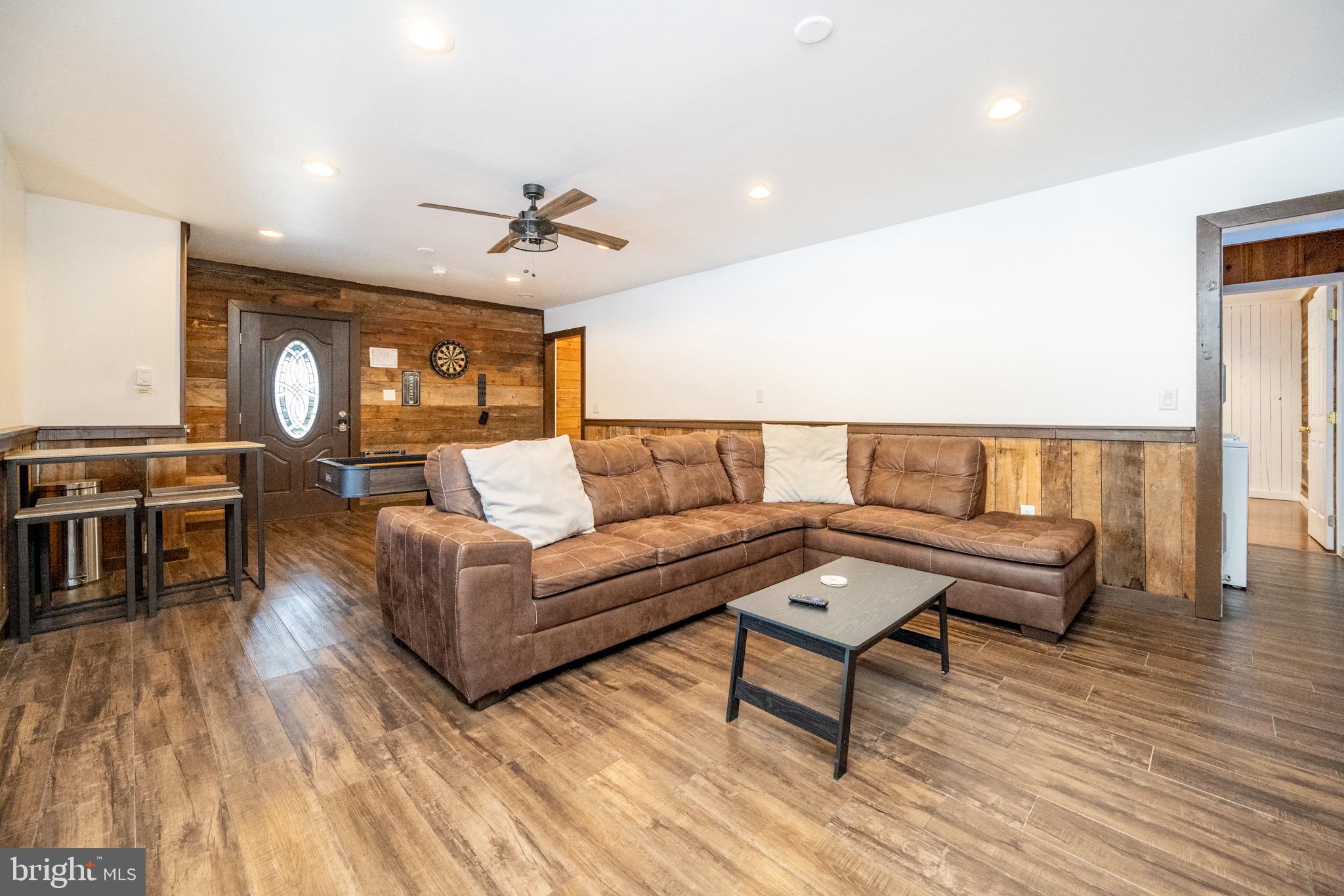 114 Close Road McHenry, MD 21541 - Photo 13 of 46 Gallery Image 13
