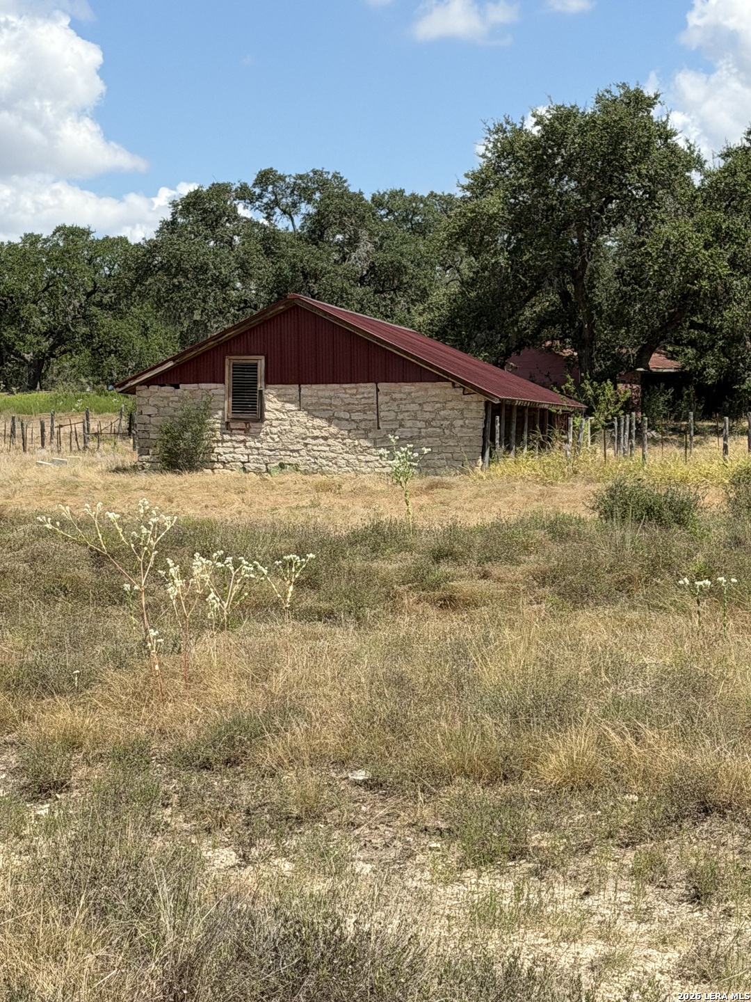 595 East Ammann Road Bulverde, TX 78163 - Photo 2 of 9 Gallery Image 2