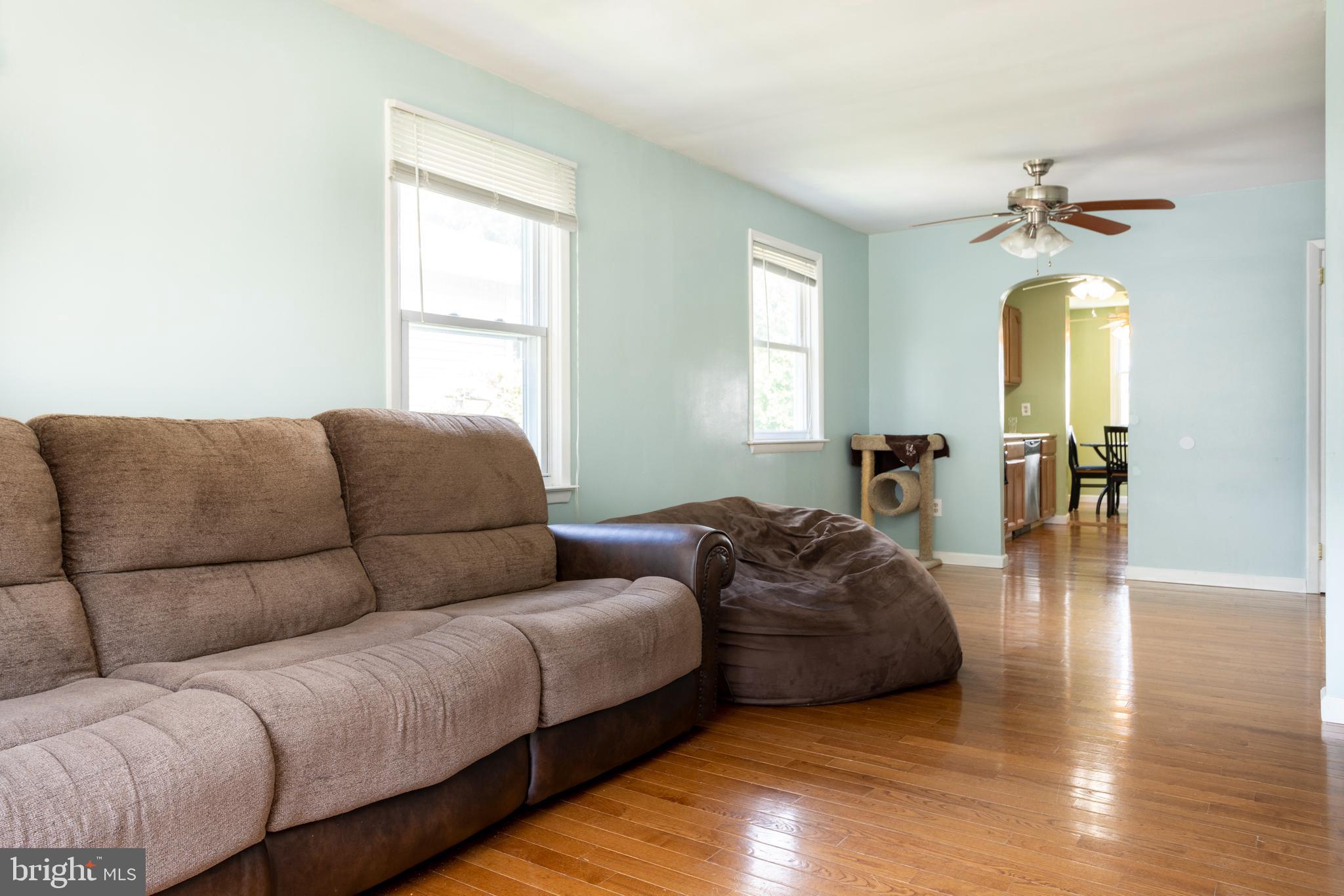 209 Cedar Road Wallingford, PA 19086 - Photo 4 of 27 Gallery Image 4