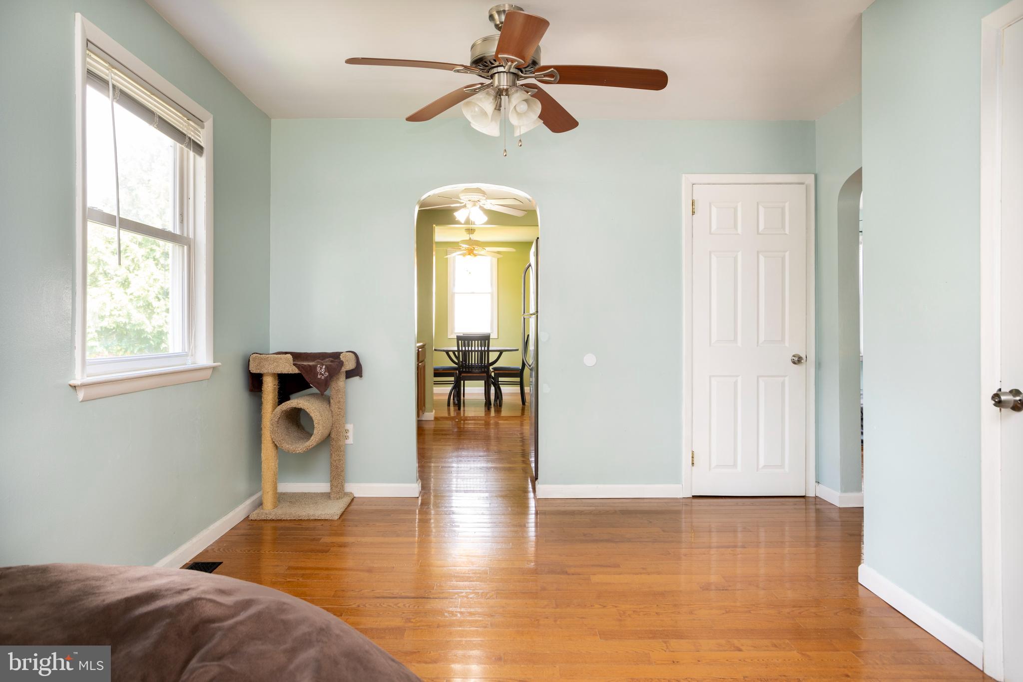 209 Cedar Road Wallingford, PA 19086 - Photo 5 of 27 Gallery Image 5