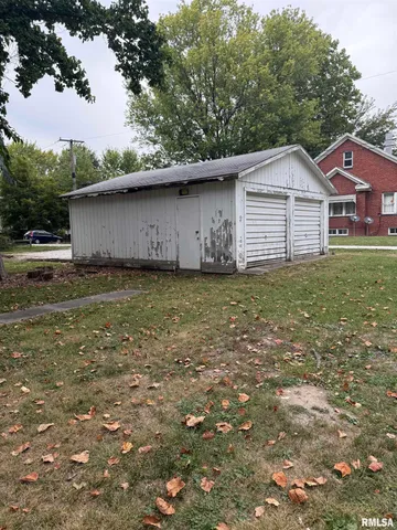 $75,000 | 404 West Pierce Street, Macomb, IL 61455