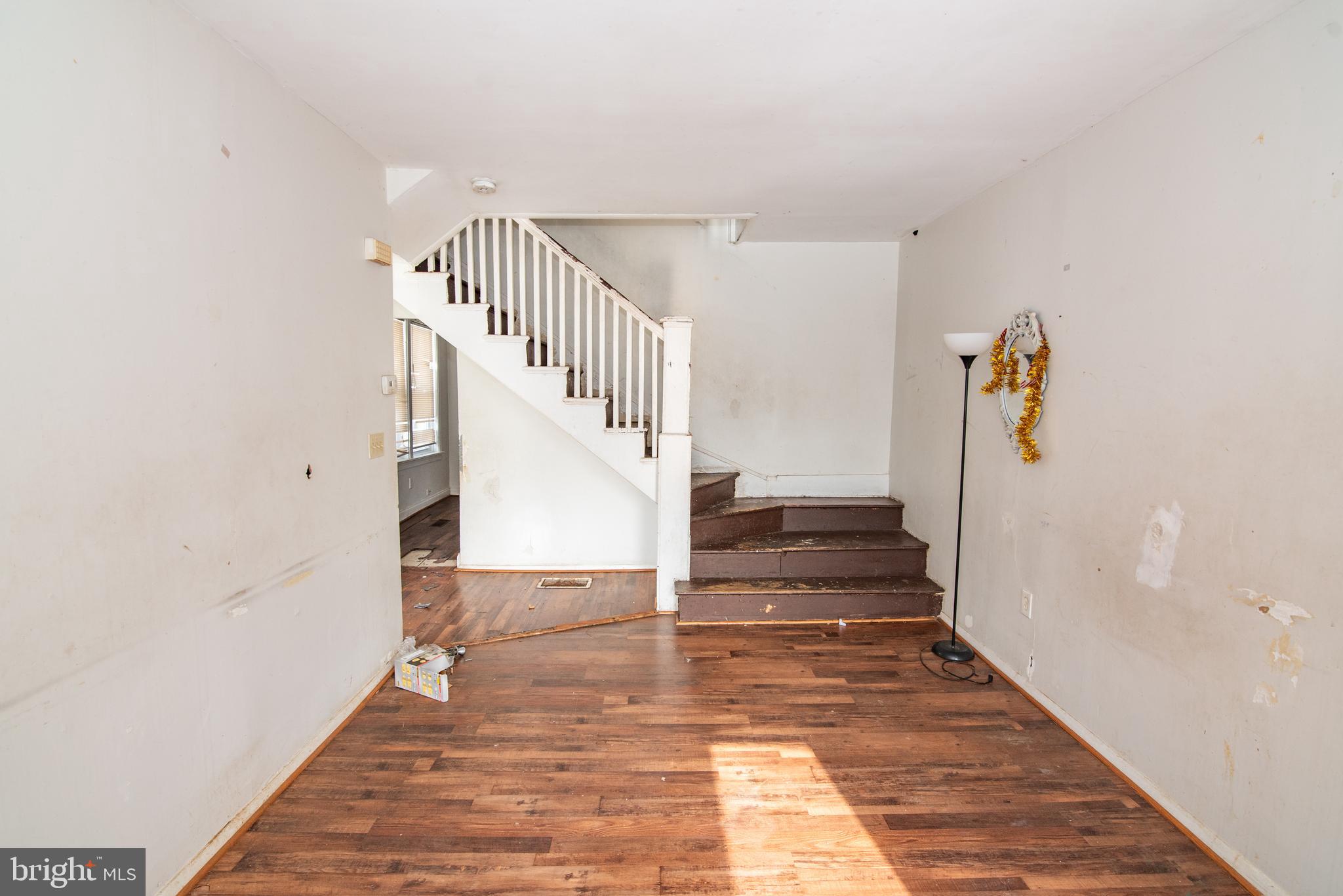 3718 Boarman Avenue Baltimore, MD 21215 - Photo 4 of 28