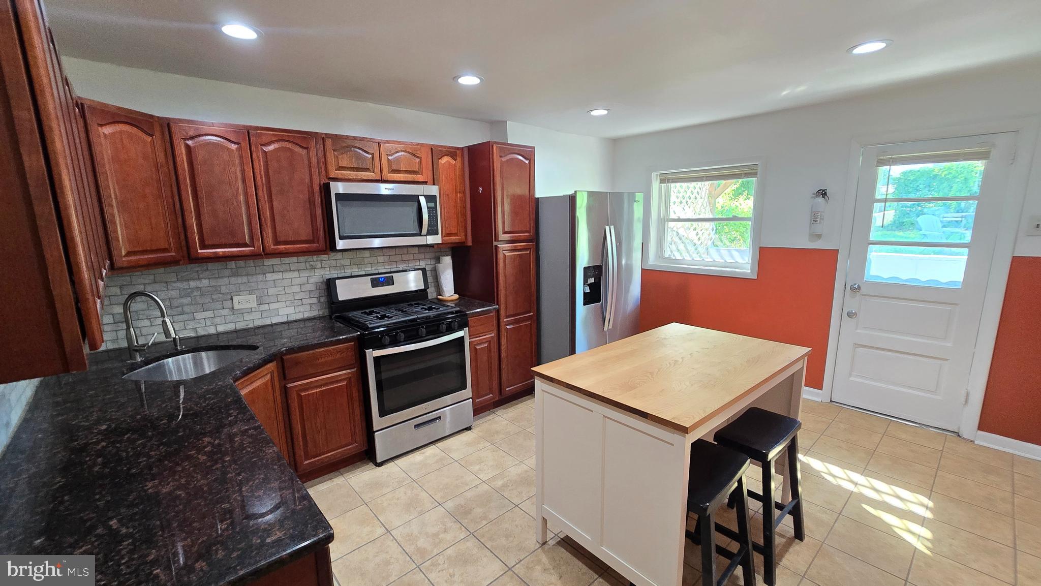 129 Ripka Street Philadelphia, PA 19127 - Photo 5 of 23
