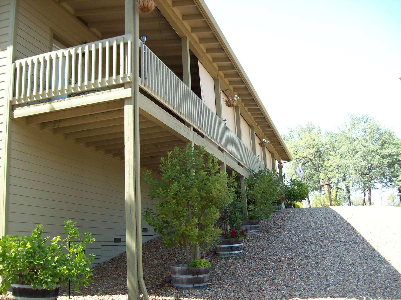 18665 Saddleback Ridge Road Cottonwood, CA 96022 - Photo 39 of 41 Low Maintenace Landscape