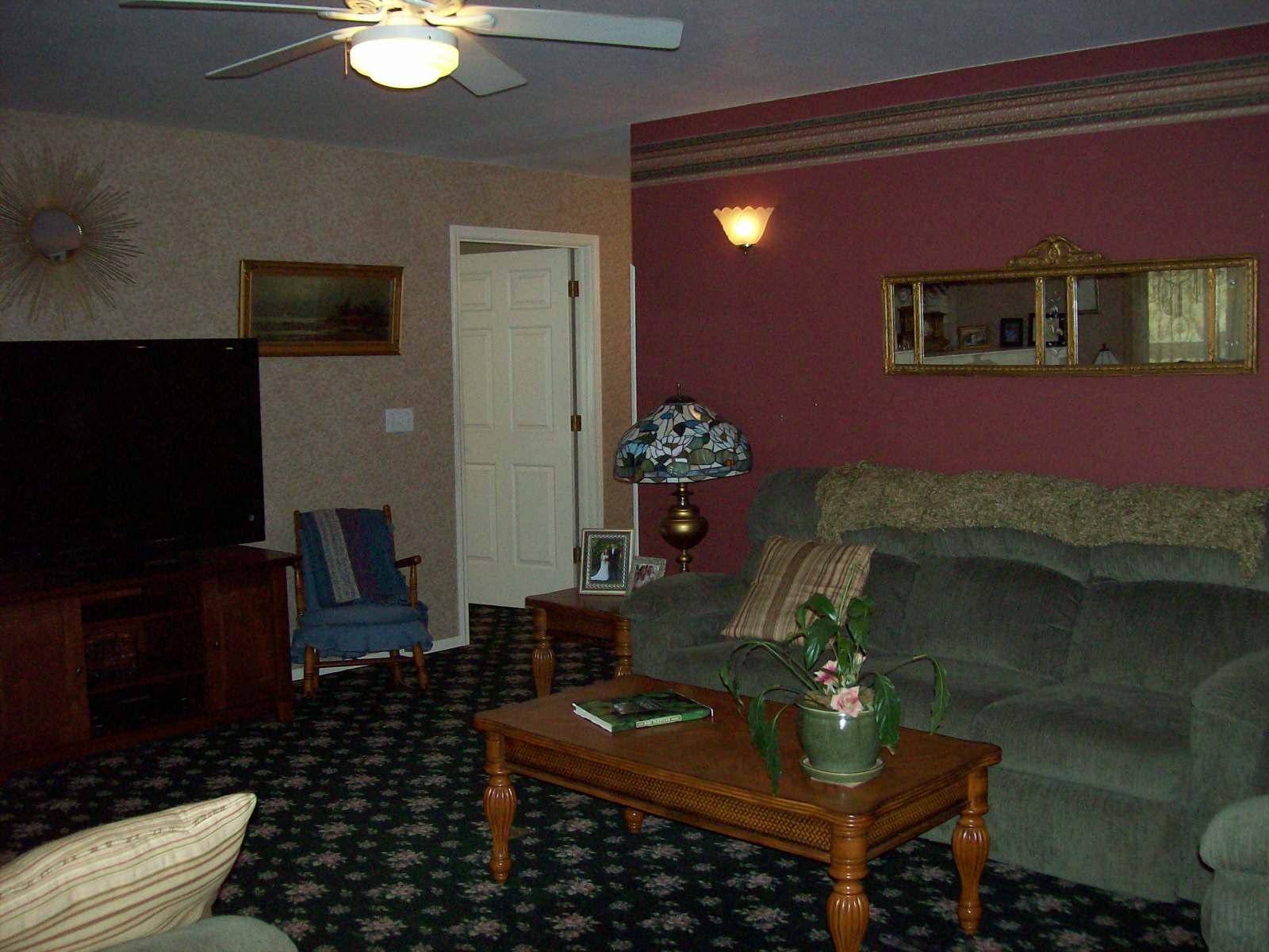 18665 Saddleback Ridge Road Cottonwood, CA 96022 - Photo 8 of 41 Living Room