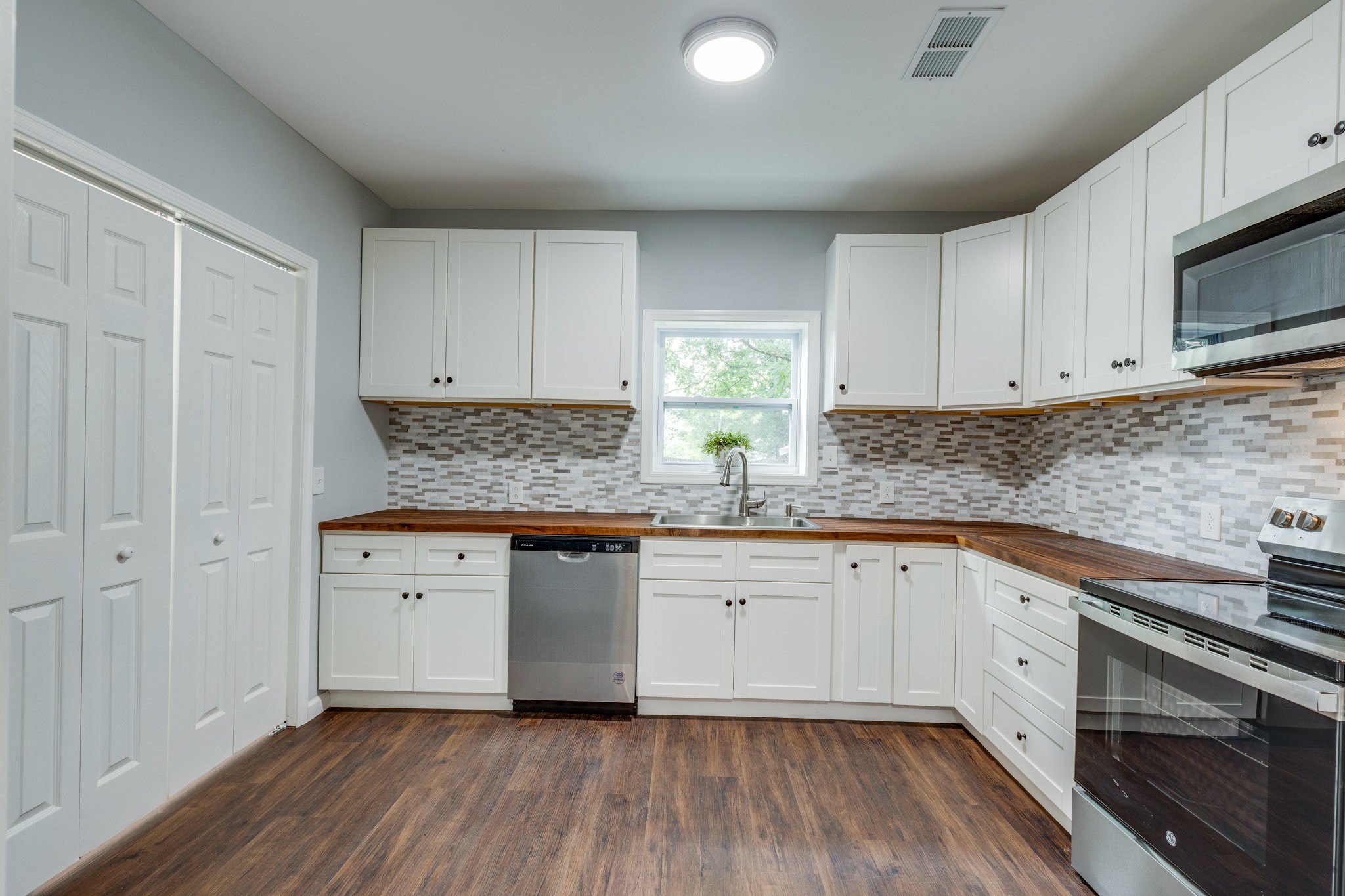 1689 Sumac Road Pulaski, TN 38478 - Photo 19 of 56 Gallery Image 19