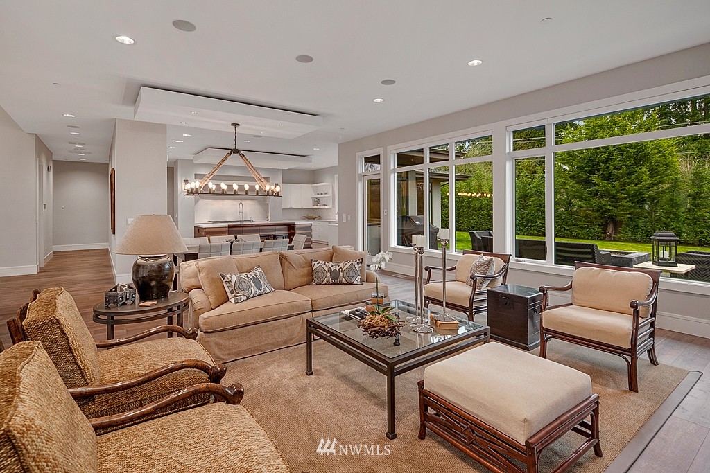 1028 Belfair Road Bellevue, WA 98004 - Photo 11 of 25 Gallery Image 11