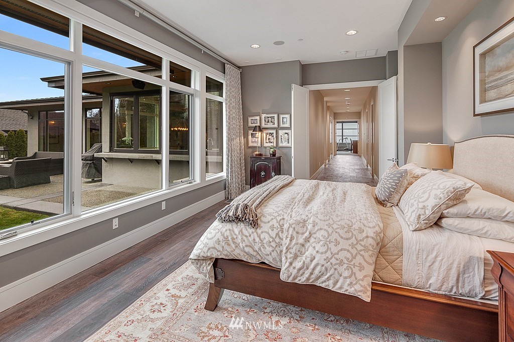1028 Belfair Road Bellevue, WA 98004 - Photo 13 of 25 Gallery Image 13
