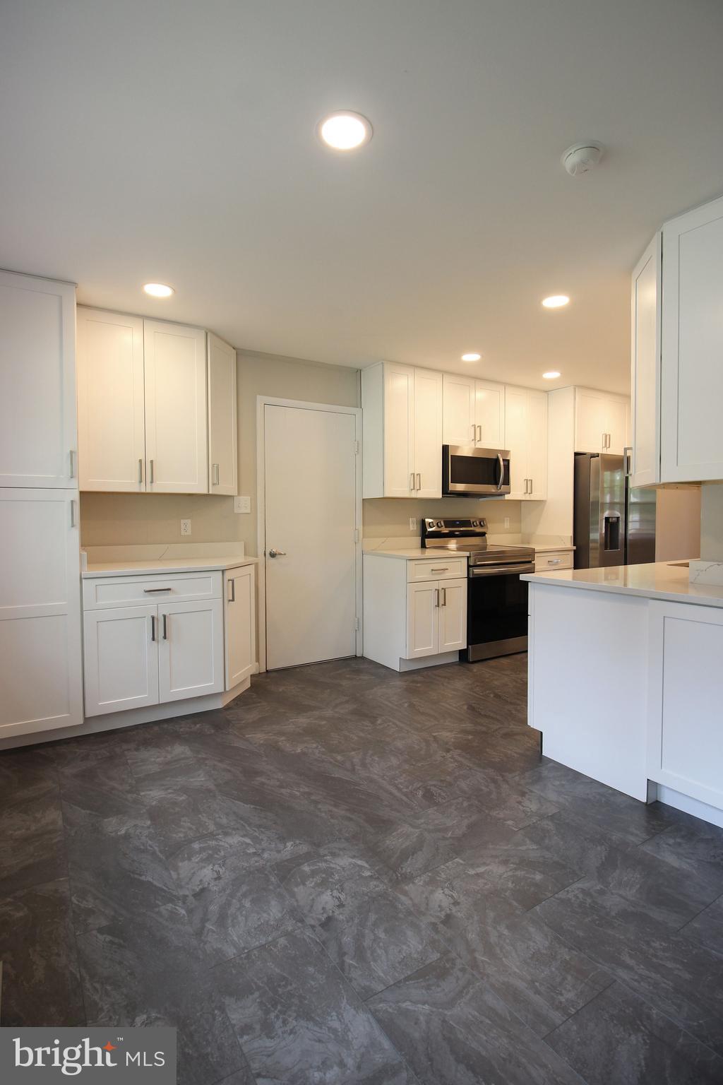 6211 Duntley Court Springfield, VA 22152 - Photo 14 of 53