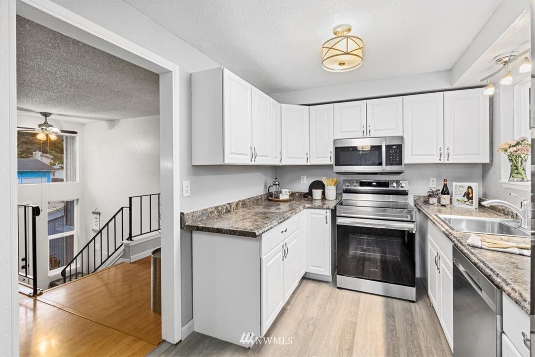 18133 20th Drive Southeast Bothell, WA 98012 - Photo 13 of 40