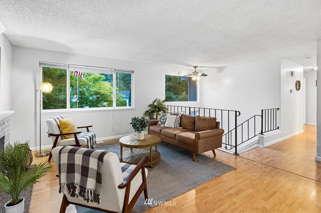 18133 20th Drive Southeast Bothell, WA 98012 - Photo 5 of 40