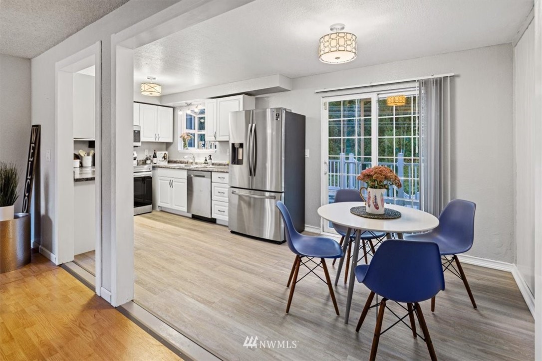 18133 20th Drive Southeast Bothell, WA 98012 - Photo 10 of 40