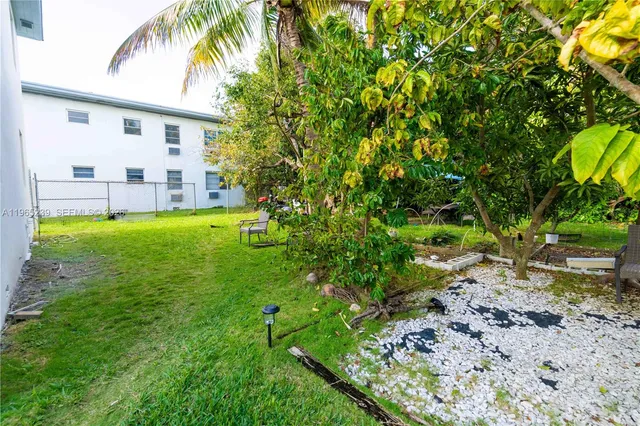 $1,900 | 439 Northeast 82nd Street, Unit 2, Miami, FL 33138