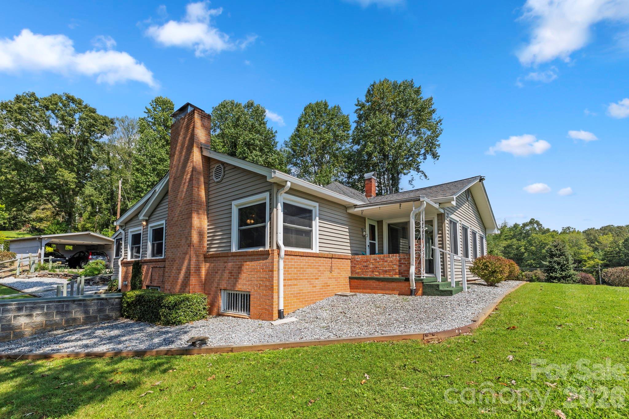 71 Laurel Mountain Road Brevard, NC 28712 - Photo 1 of 44