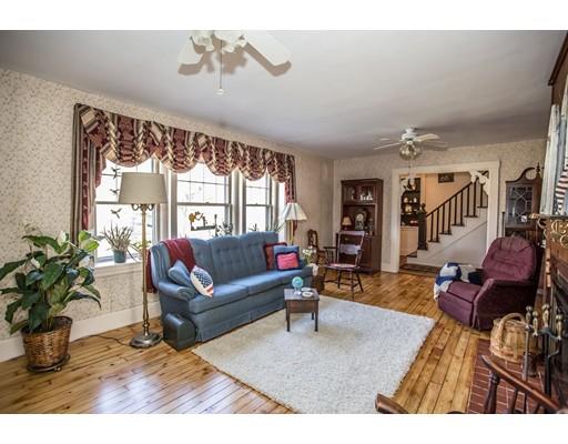 168 North End Road Townsend, MA 01469 - Photo 13 of 29 a living room with furniture and a large window