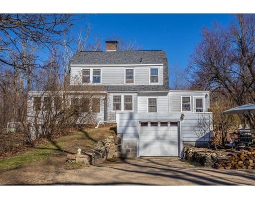 168 North End Road Townsend, MA 01469 - Photo 26 of 29 a front view of a house with a yard