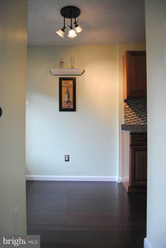 2232 Cartwright Place Reston, VA 20191 - Photo 4 of 16 Kitchen