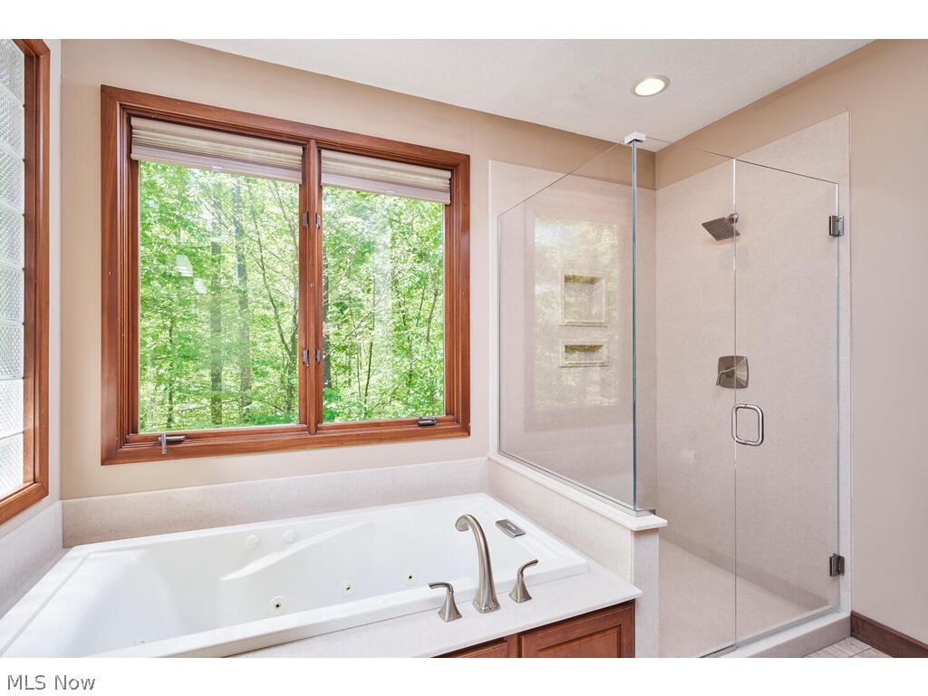 1370 Sand Run Road Akron, OH 44333 - Photo 18 of 35