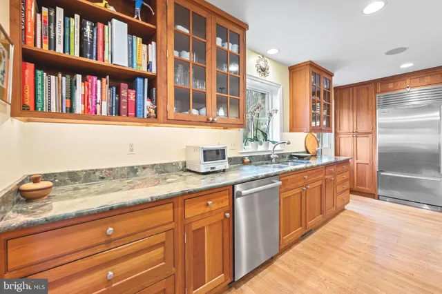 $1,295,000 | 6507 Darnall Road, Towson, MD 21204