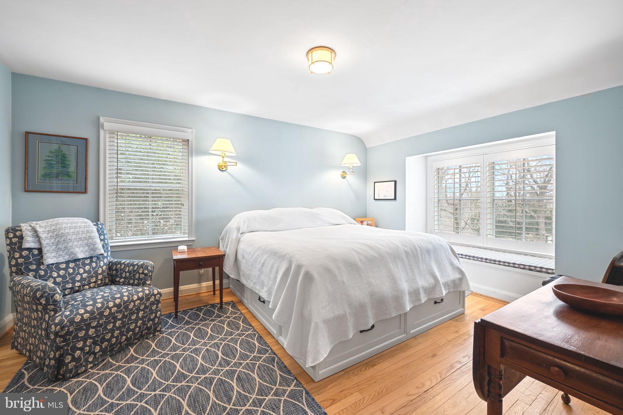 6507 Darnall Road Towson, MD 21204 - Photo 25 of 57 Primary suite on first level